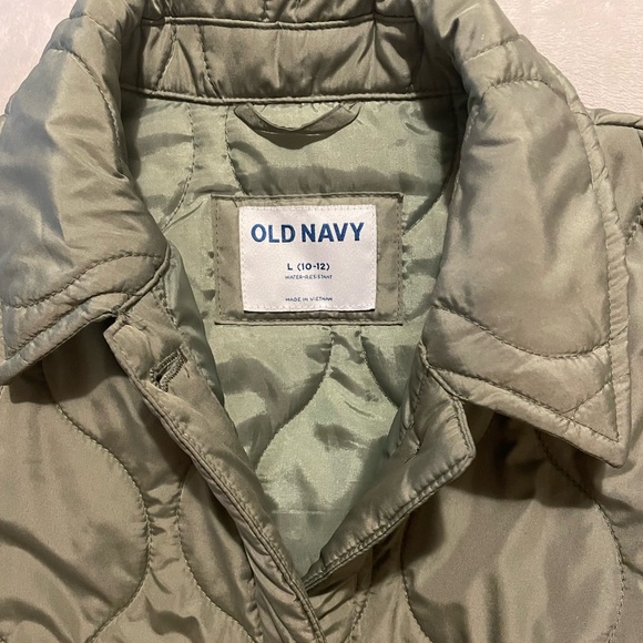 Old Navy Girl’s Water Resistant Quilt Jacket Olive Green Size Large (10-12) - Picture 2 of 4